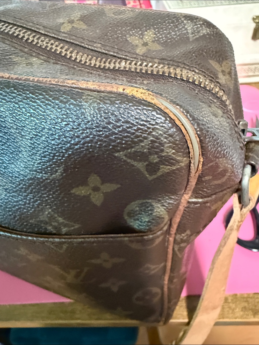 Louis Vuitton Monogram Canvas Vintage Reporter Bag - Picture 9 of 16
